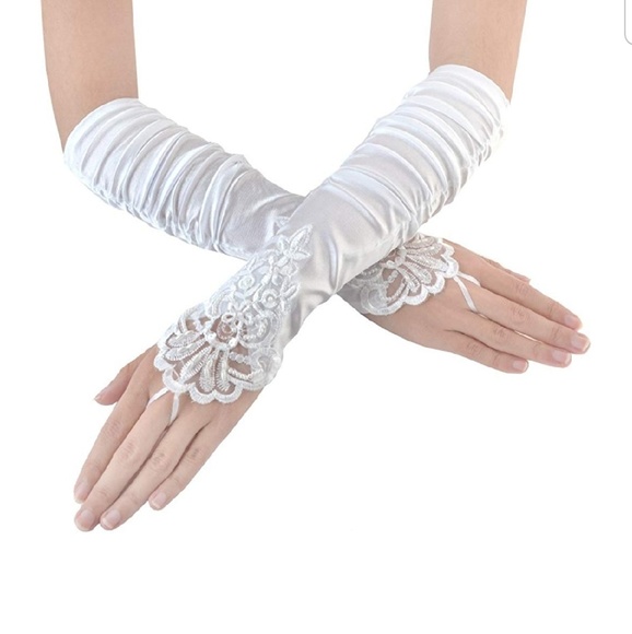 NWT Fingerless Gathered Beaded Sequin Gloves - Picture 6 of 8